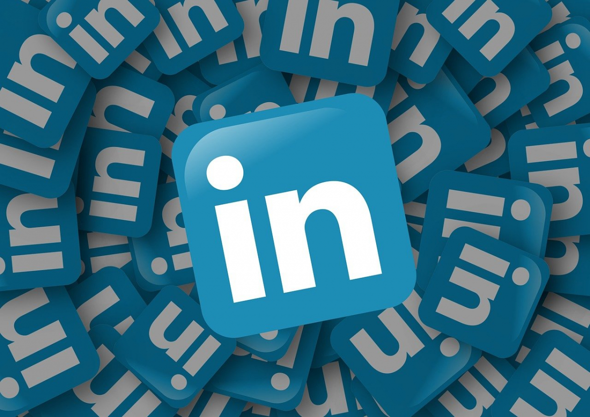 LinkedIn, l&rsquo;algorithme et la mort du verbe